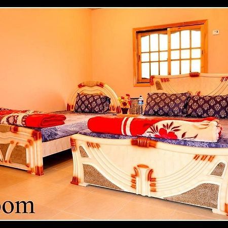 Palm Valley Hotel Sukkur エクステリア 写真