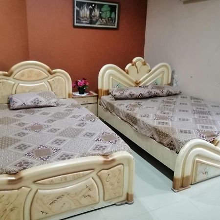 Palm Valley Hotel Sukkur エクステリア 写真