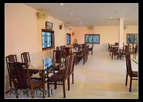 Palm Valley Hotel Sukkur エクステリア 写真