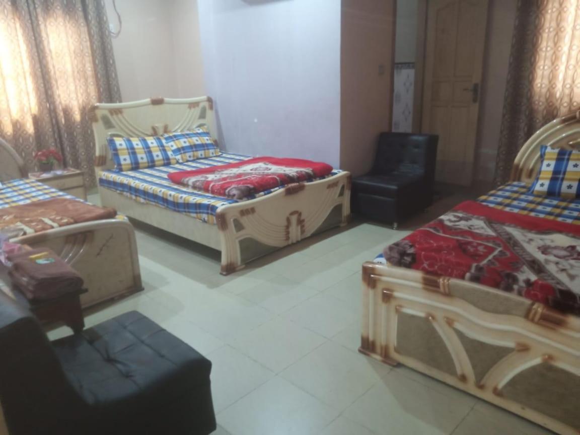 Palm Valley Hotel Sukkur エクステリア 写真