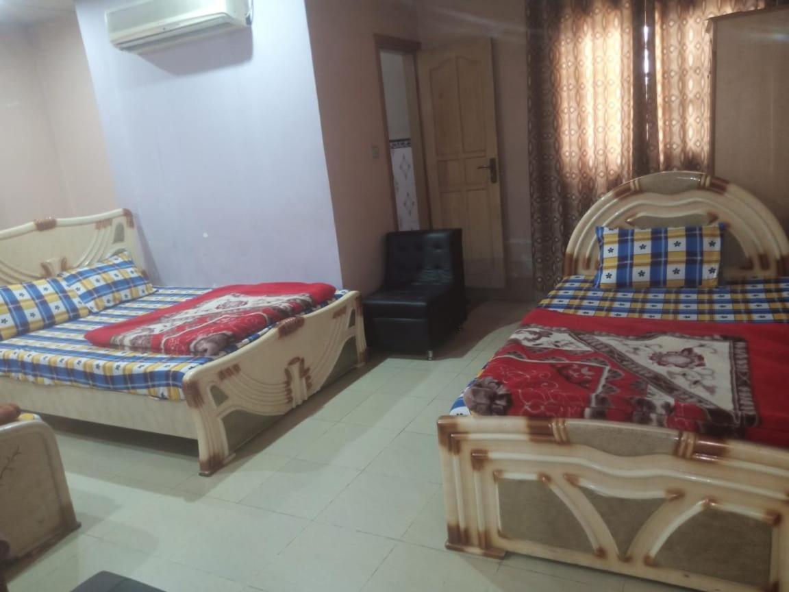 Palm Valley Hotel Sukkur エクステリア 写真